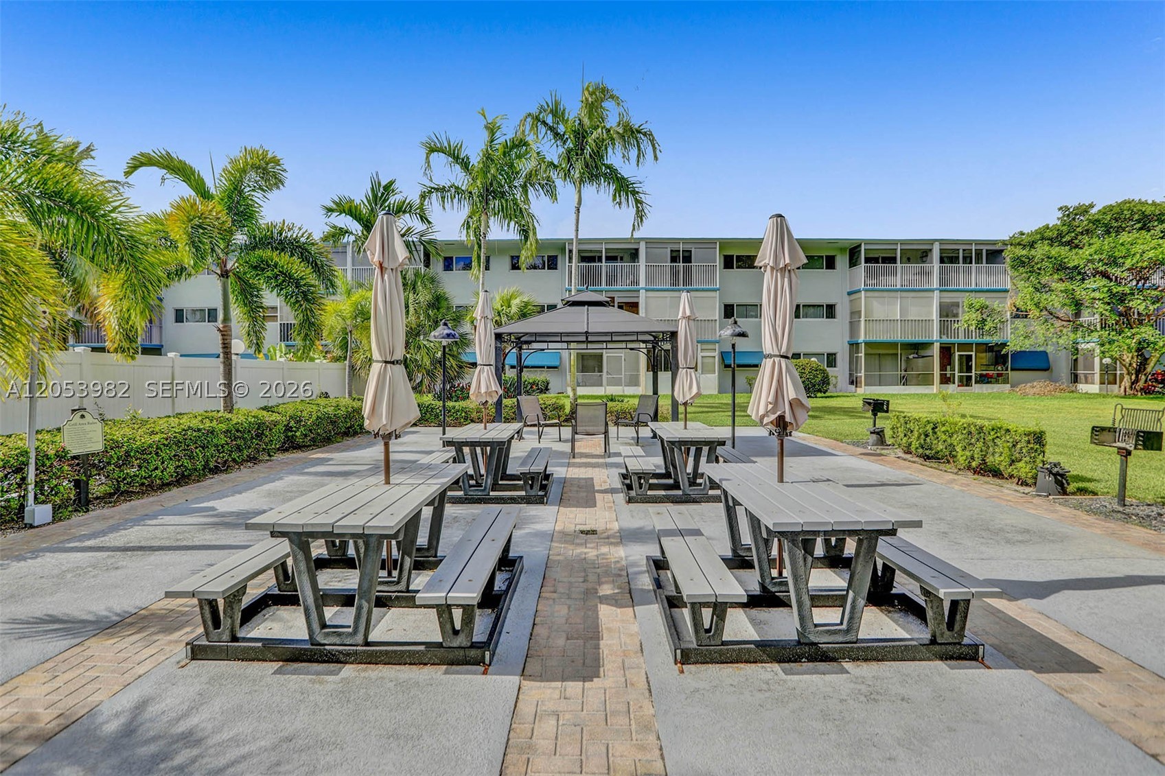 HILLCREST NO 4 CONDO - Residential