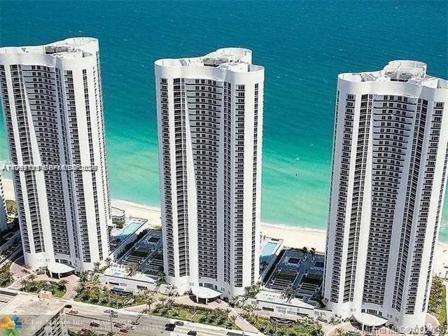TDR TOWER II CONDO - Residential