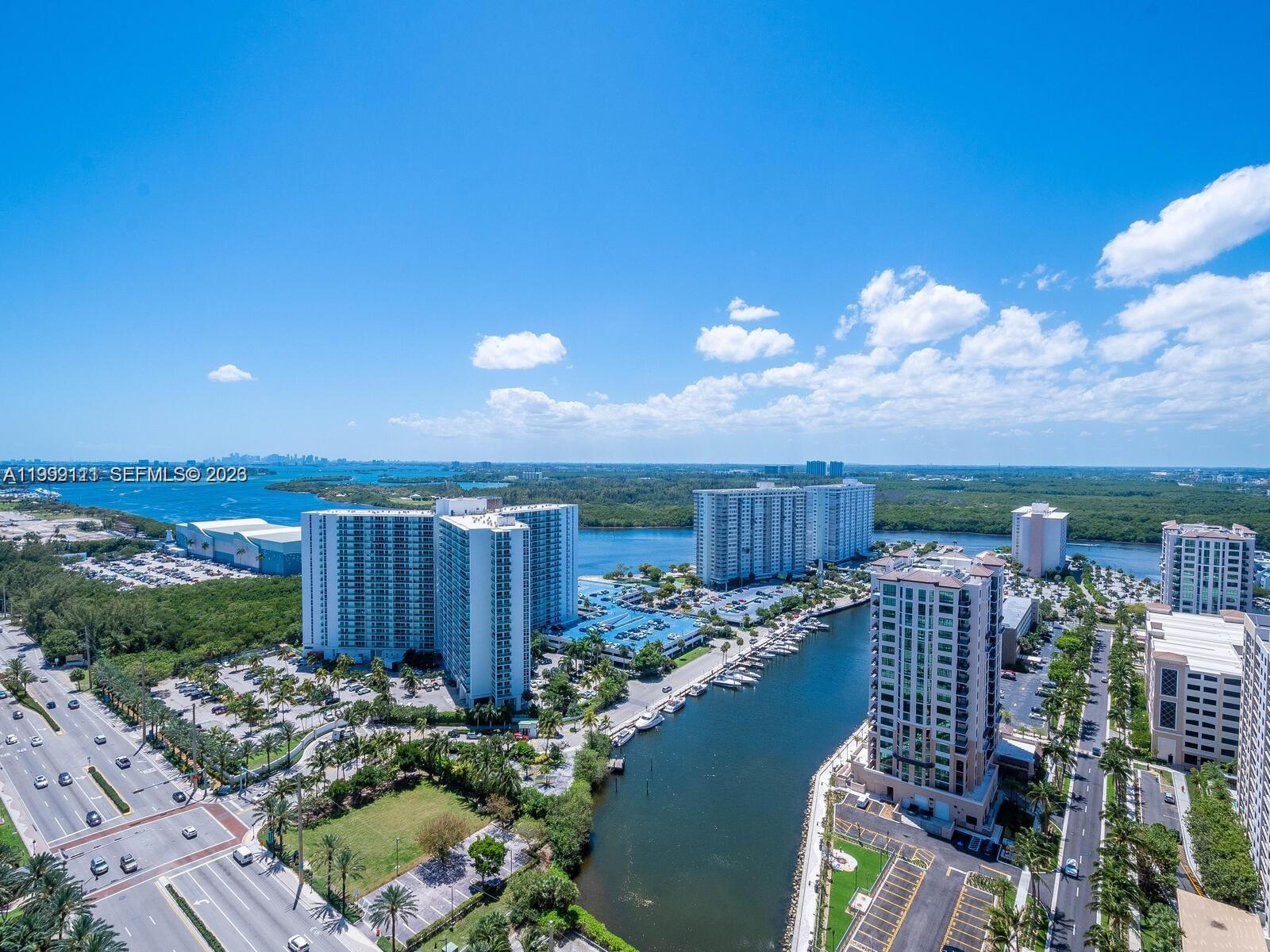 TDR TOWER II CONDO - Residential