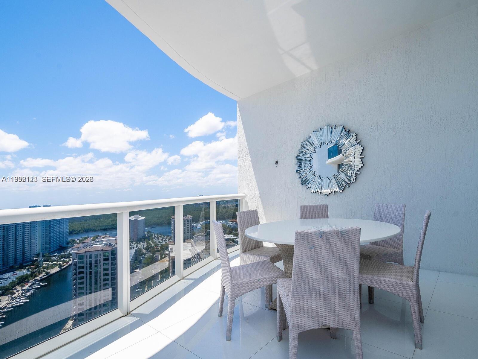 TDR TOWER II CONDO - Residential