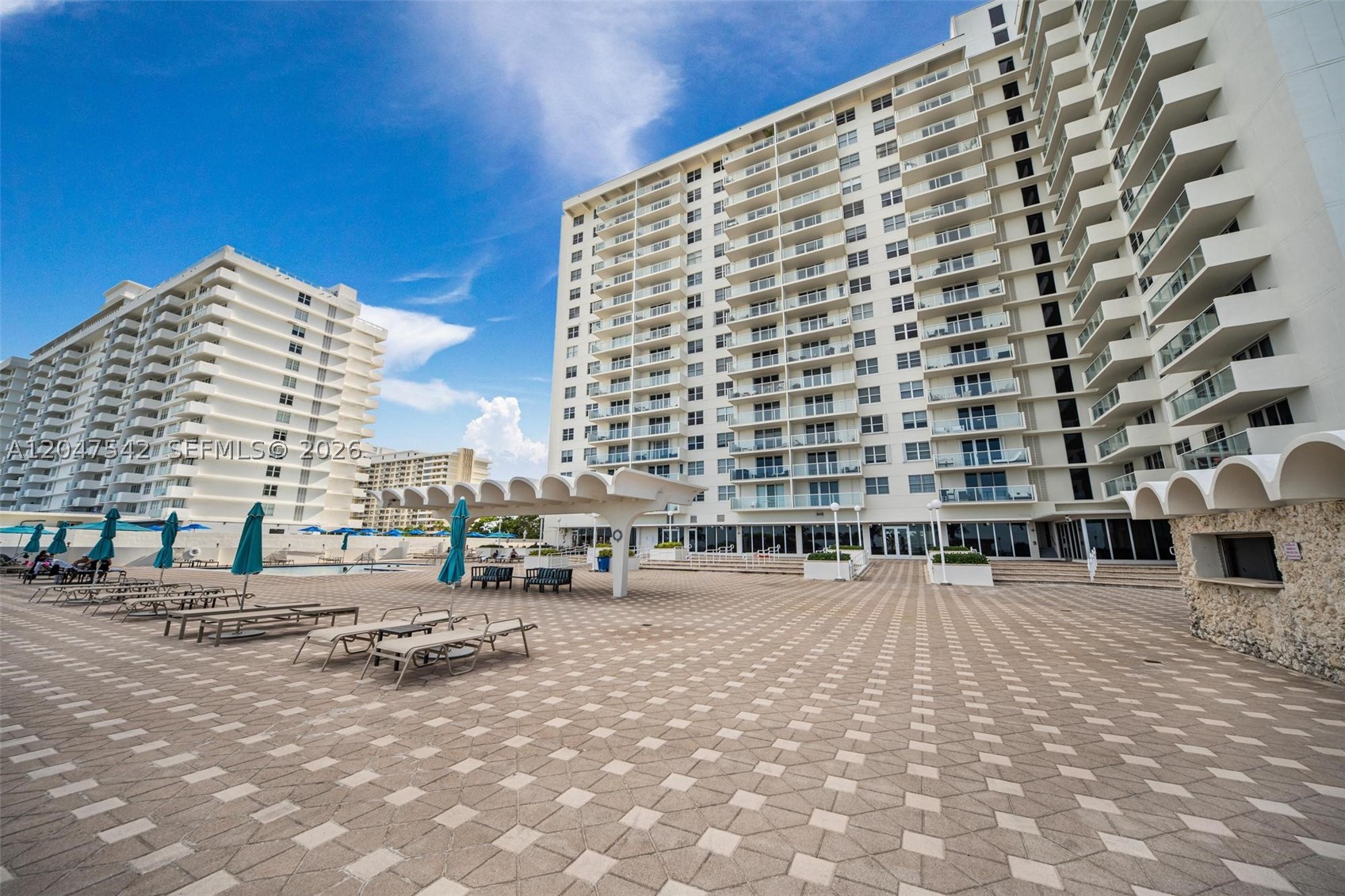 ARLEN BEACH CONDO - Residential