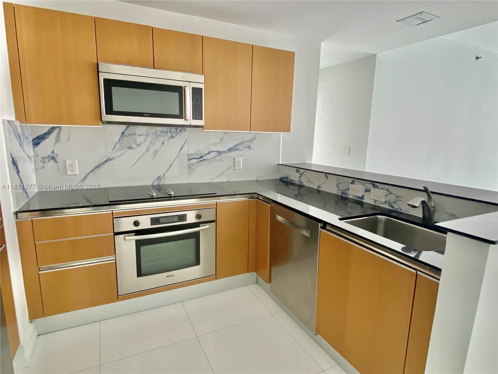 1060 BRICKELL CONDO - Residential Lease
