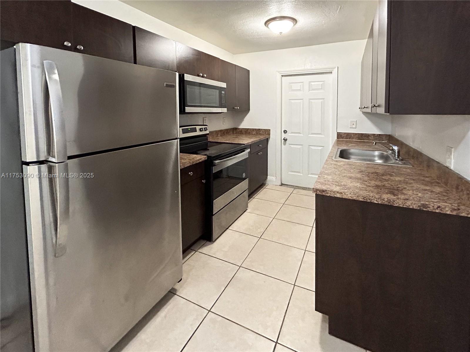 BISCAYNE HEIGHTS - Residential Lease