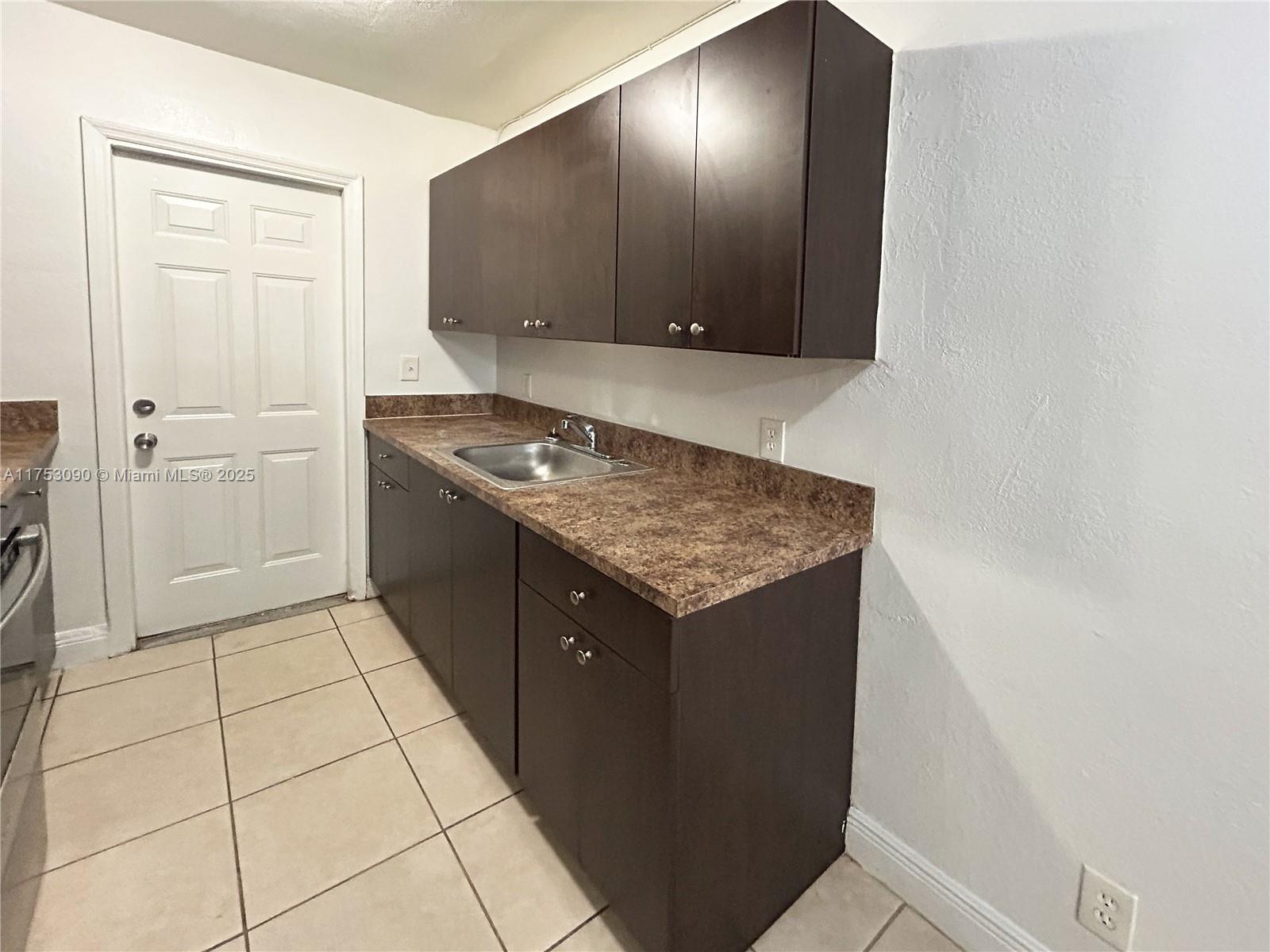 BISCAYNE HEIGHTS - Residential Lease