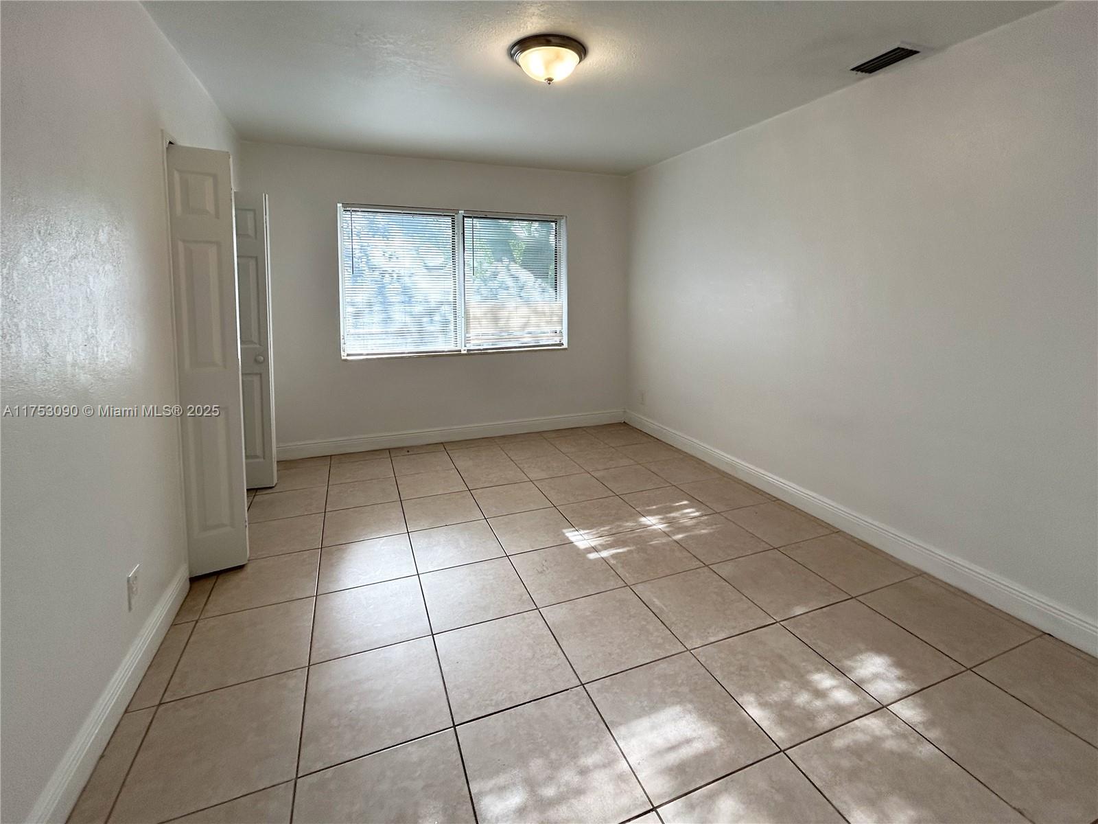 BISCAYNE HEIGHTS - Residential Lease