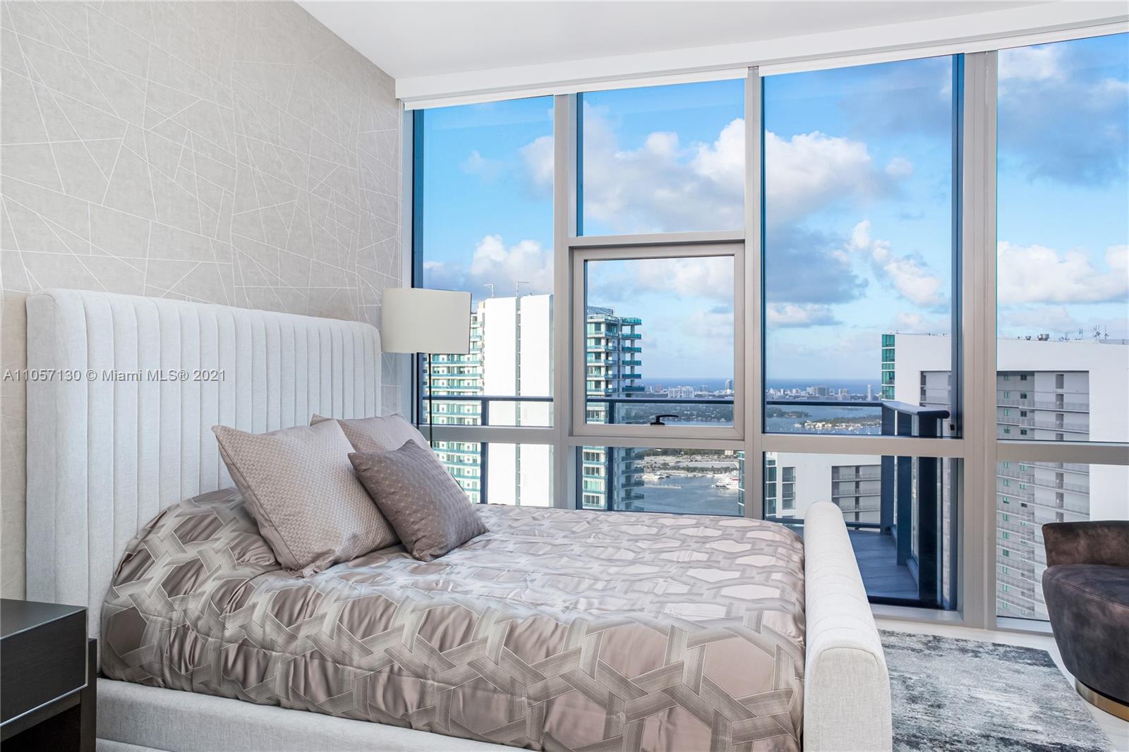 PARAMOUNT MIAMI WORLDCENT - Residential