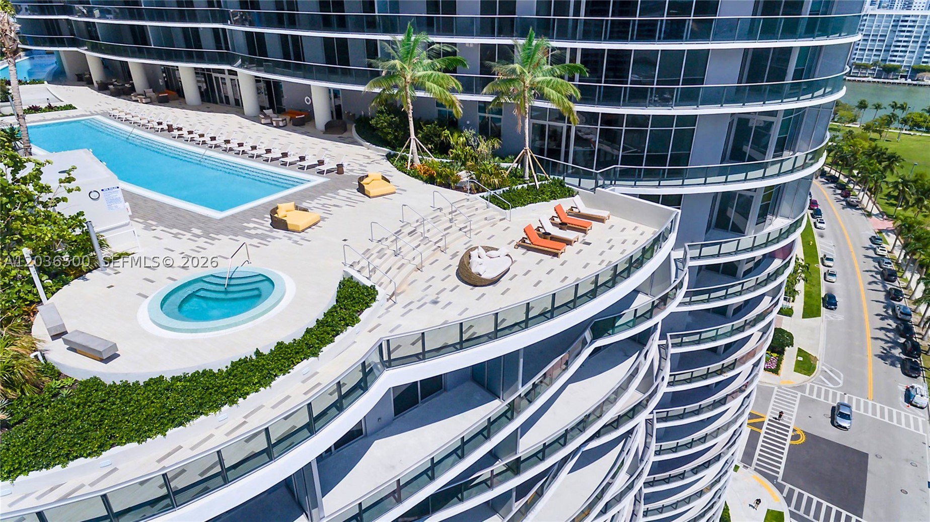 ARIA ON THE BAY CONDO - Residential