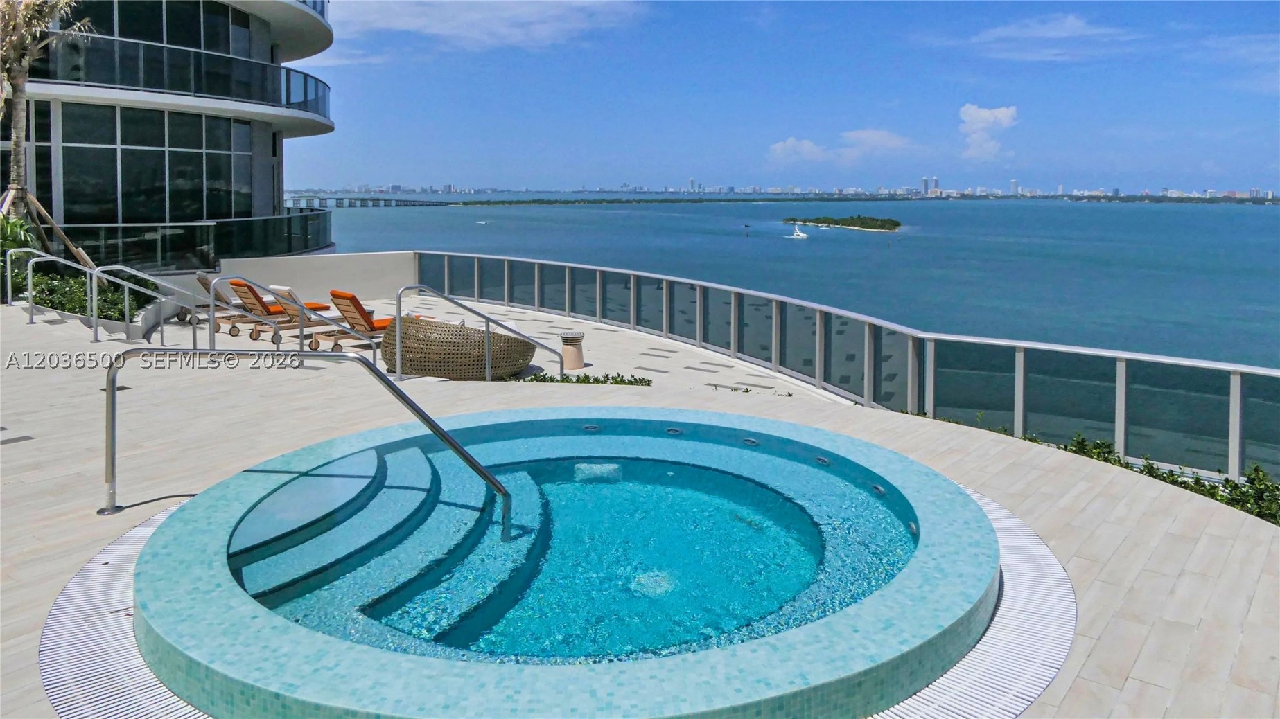 ARIA ON THE BAY CONDO - Residential