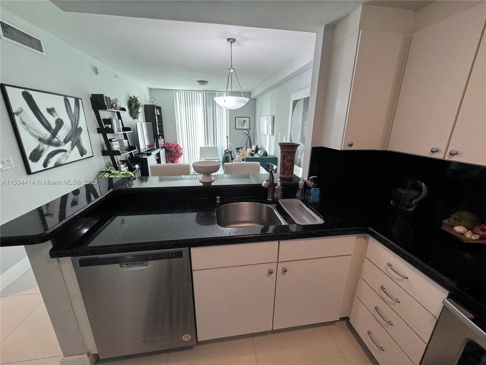 VUE AT BRICKELL CONDO - Residential Lease