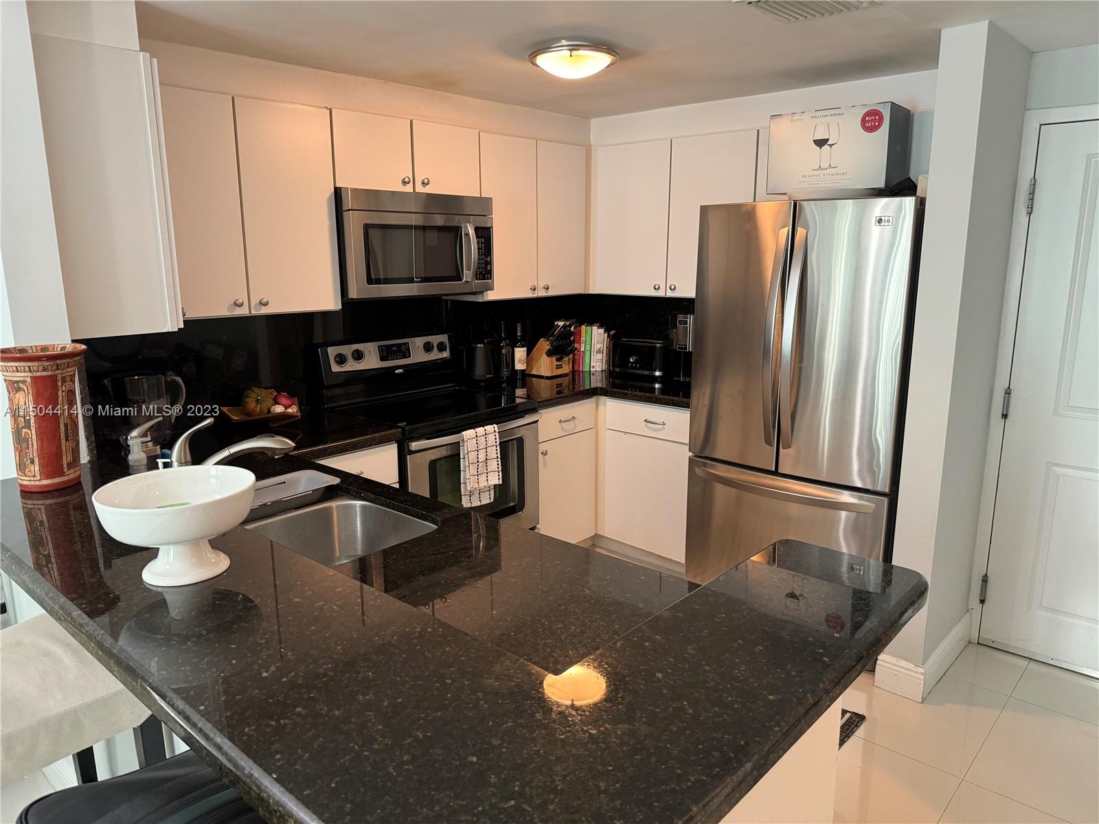 VUE AT BRICKELL CONDO - Residential Lease
