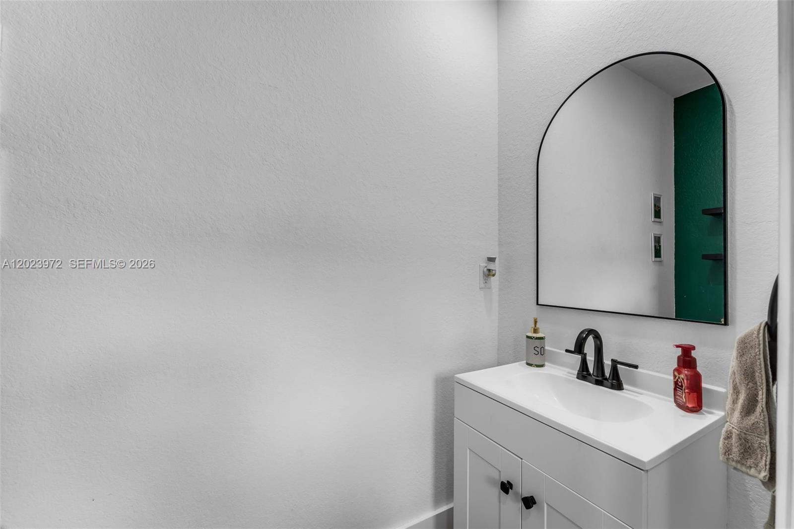 HAMILTON PLACE - Residential