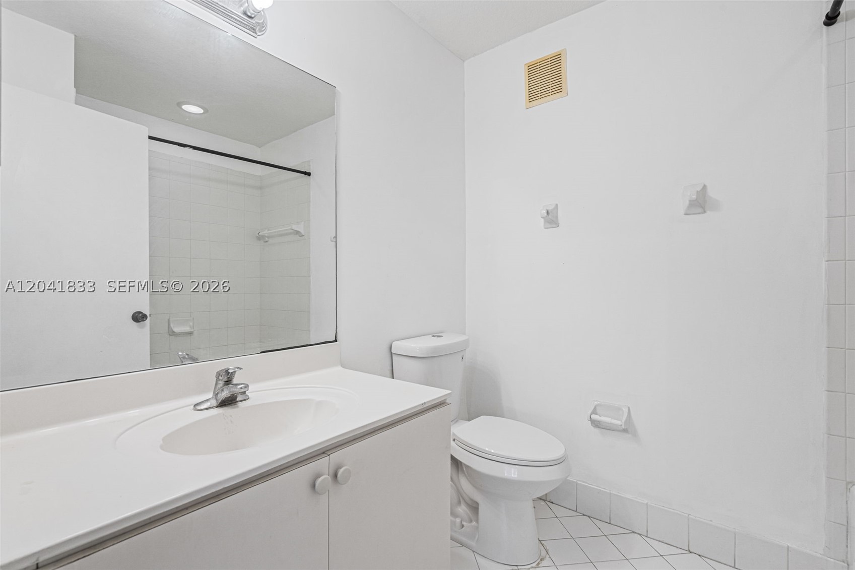 VENETIA GARDENS CONDO - Residential Lease