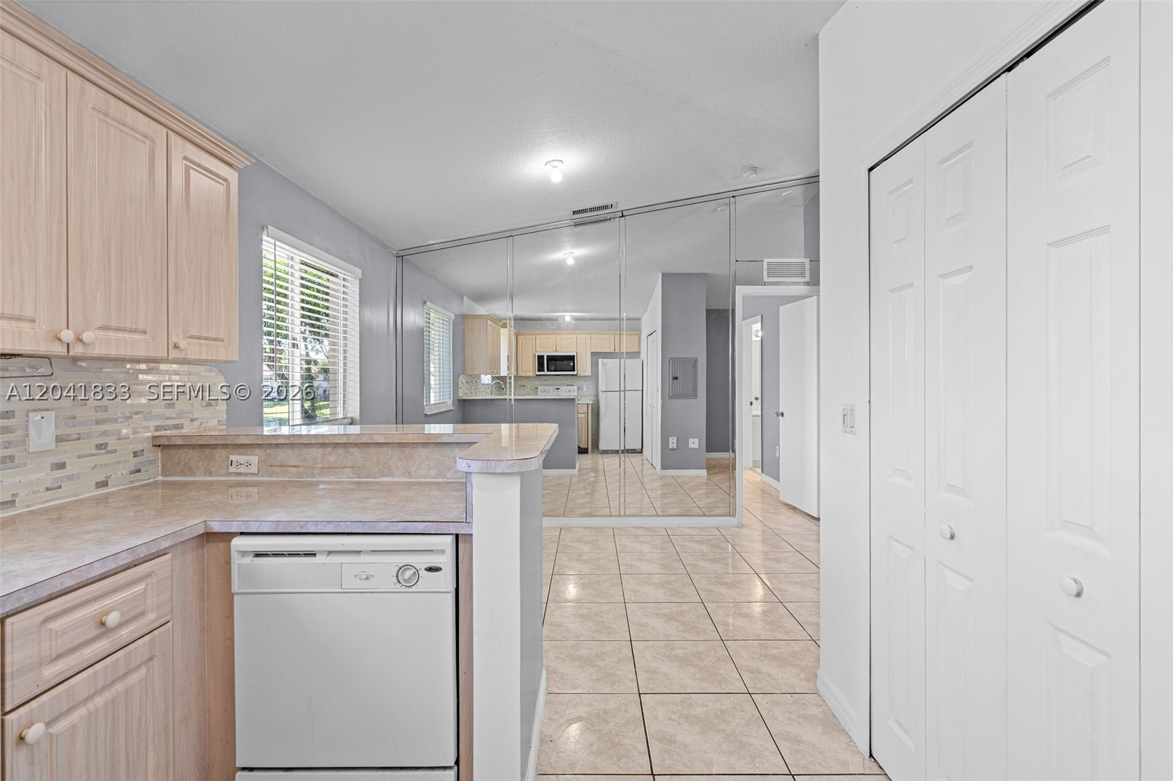 VENETIA GARDENS CONDO - Residential Lease