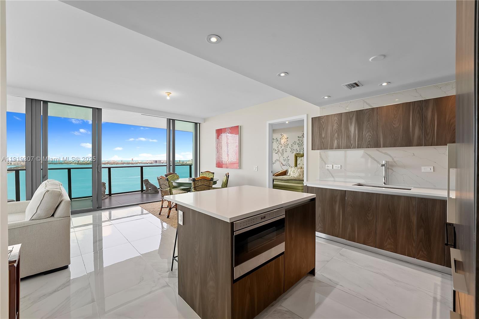 ONE PARAISO CONDO - Residential
