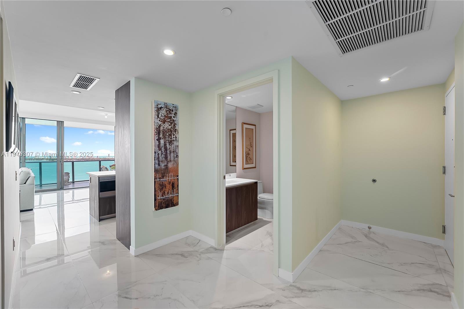 ONE PARAISO CONDO - Residential