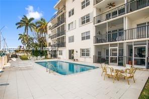 RIVERBEND CONDO - Residential