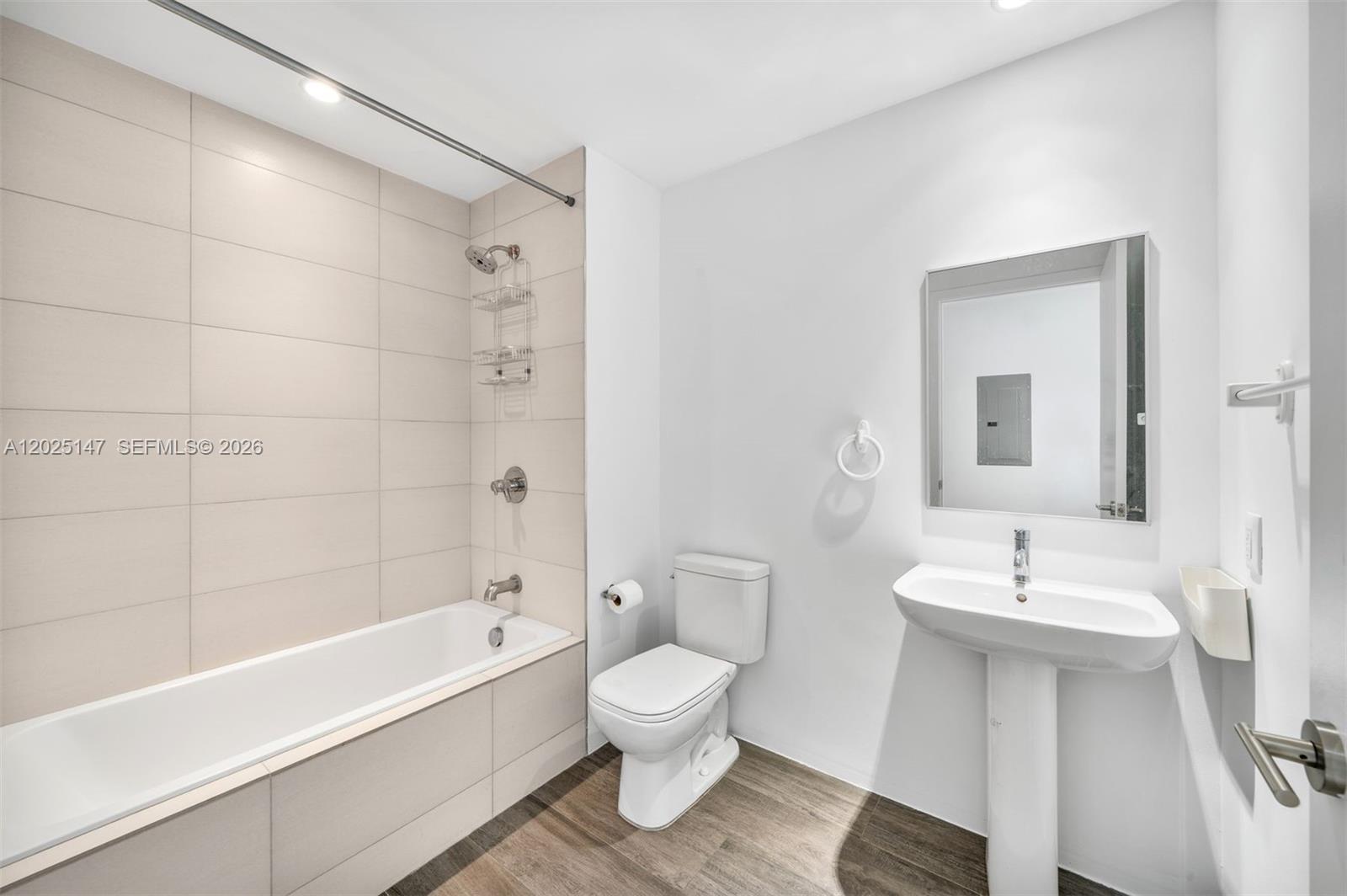 BISCAYNE BEACH CONDO - Residential