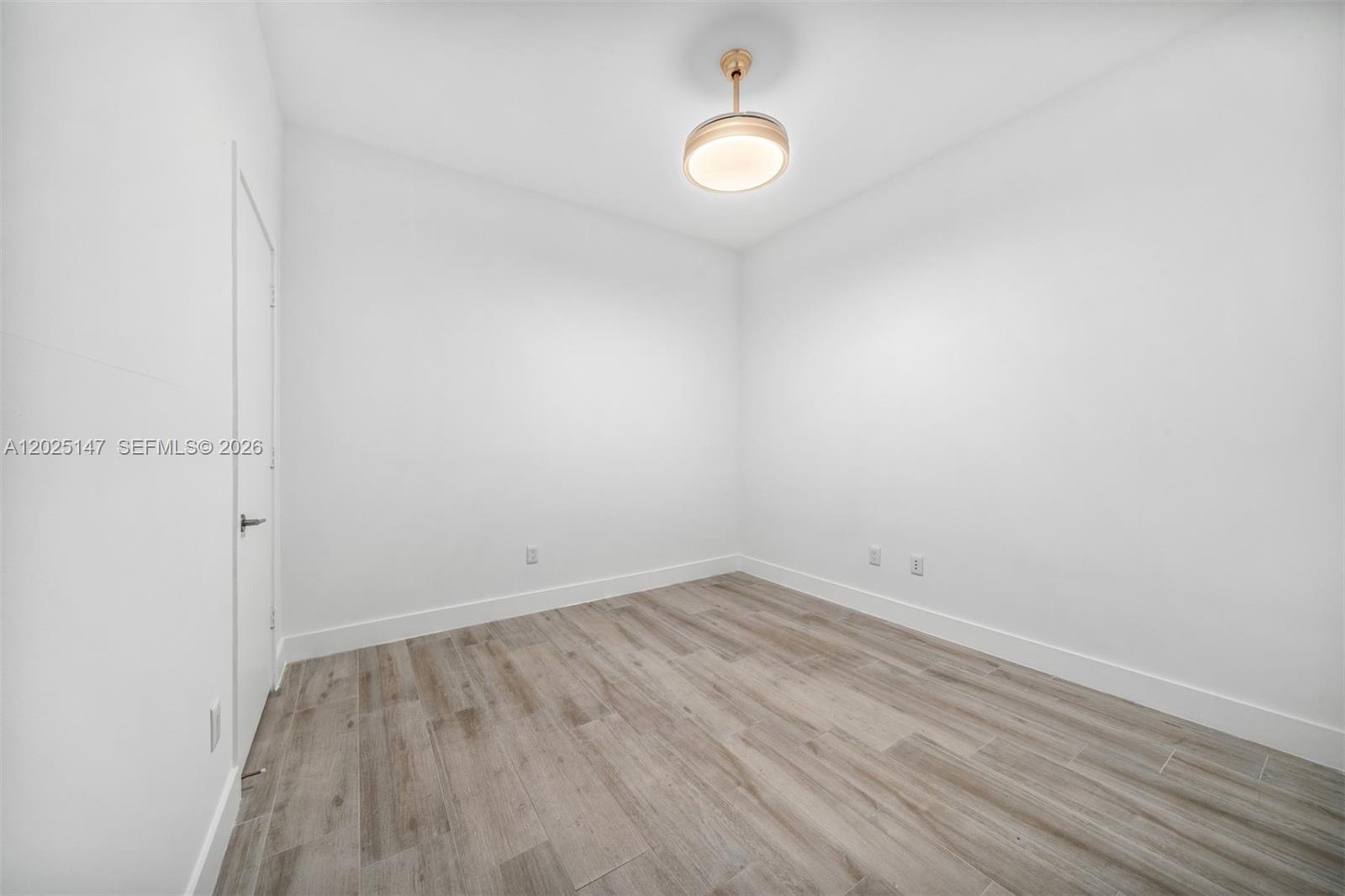 BISCAYNE BEACH CONDO - Residential