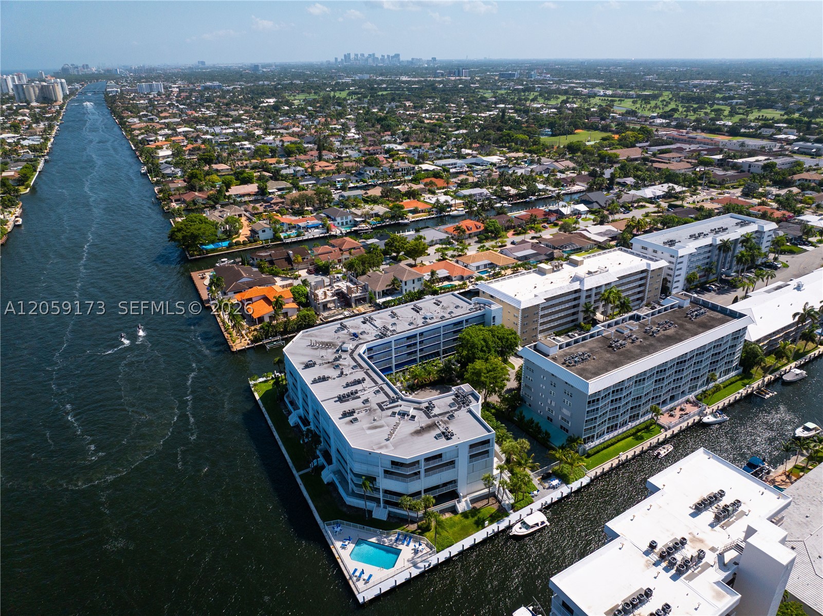INTRACOASTAL 31 CONDO - Residential