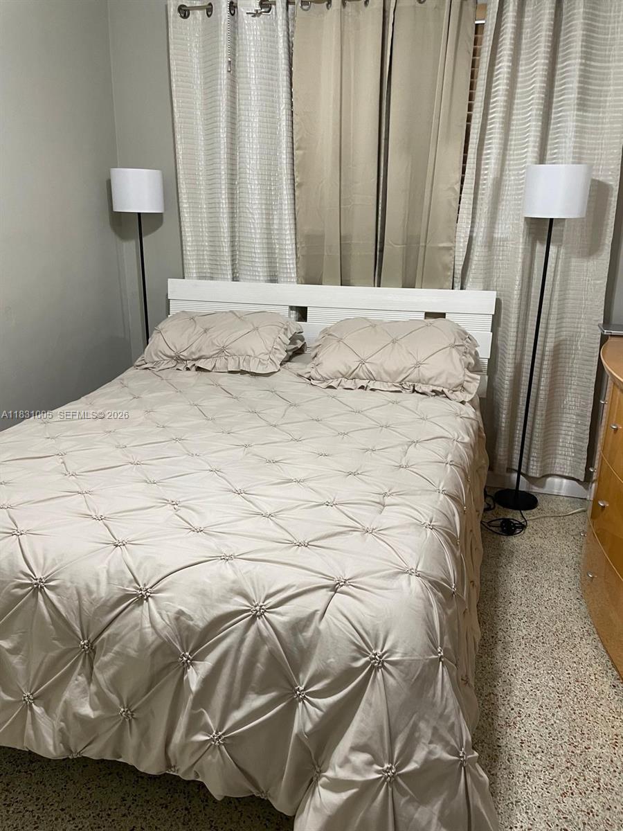 TOWN OF HIALEAH 1 ADDN AM - Residential Lease