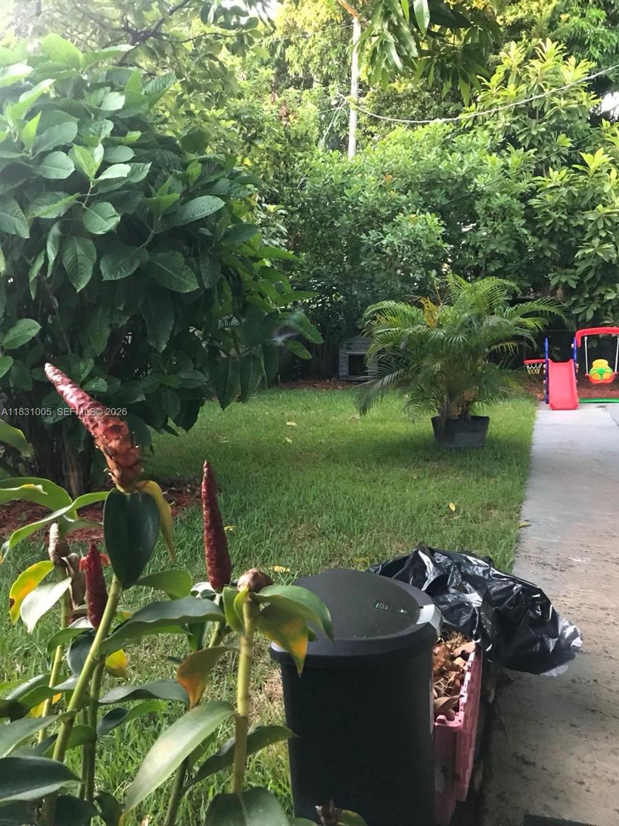 TOWN OF HIALEAH 1 ADDN AM - Residential Lease