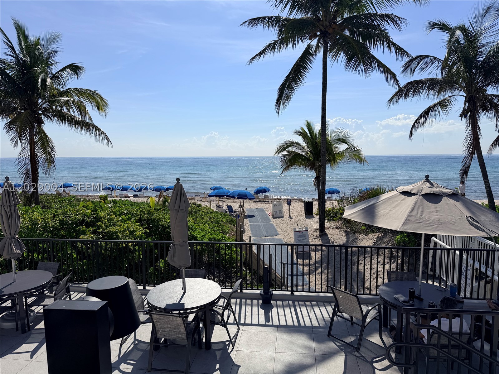 HEMISPHERES CONDO - Residential Lease