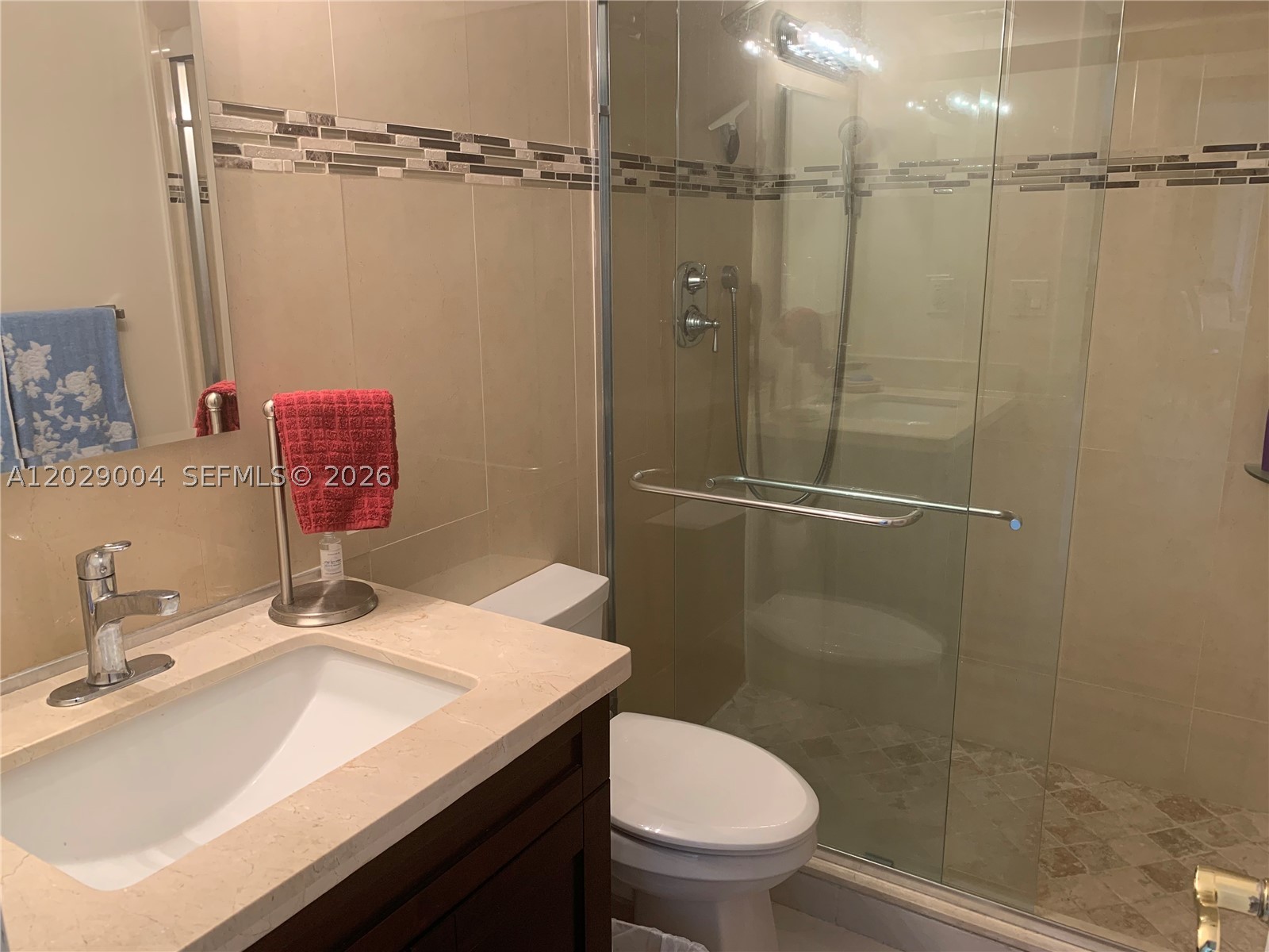 HEMISPHERES CONDO - Residential Lease