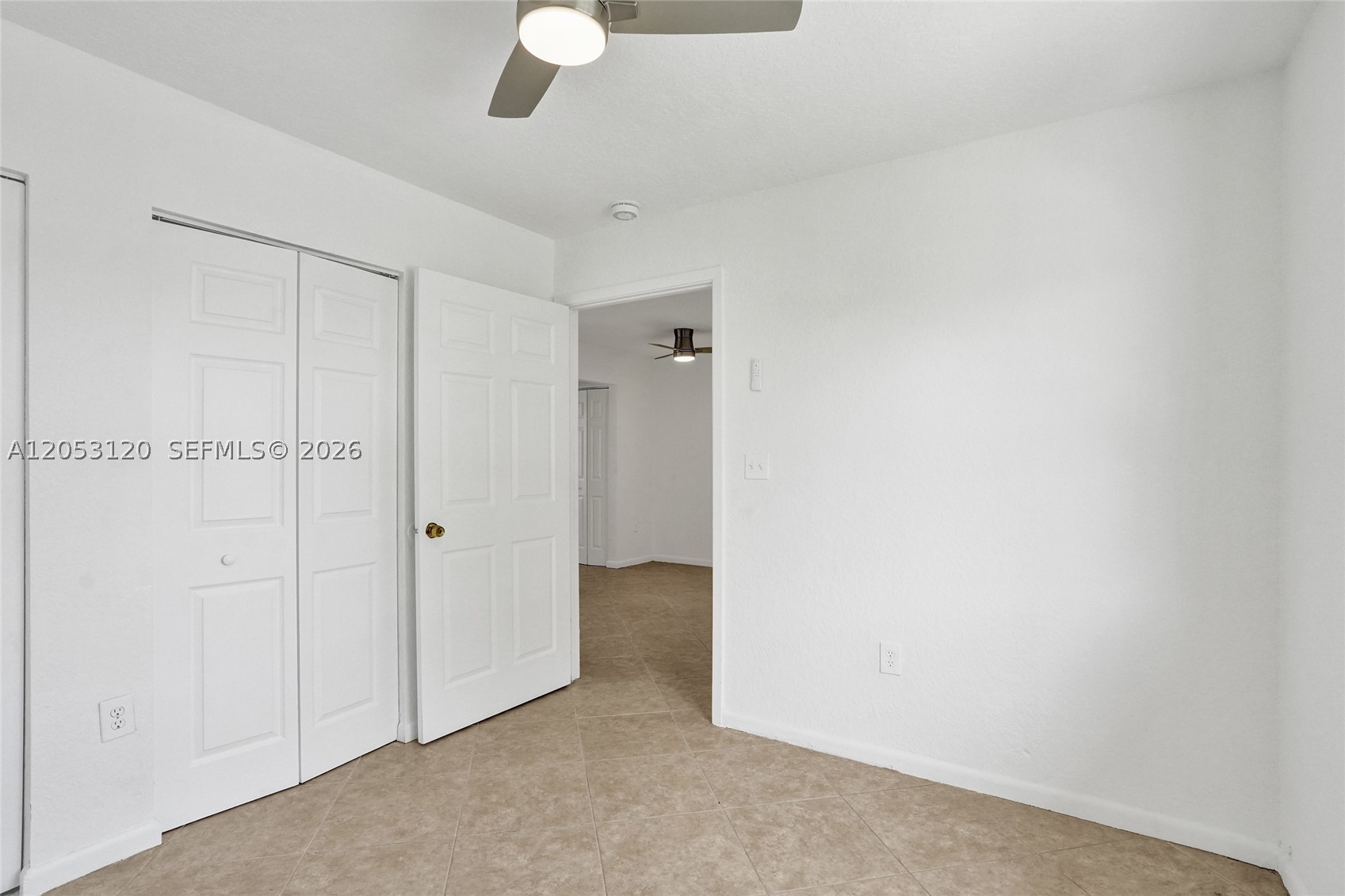 HOLLYWOOD PARK - Residential Lease