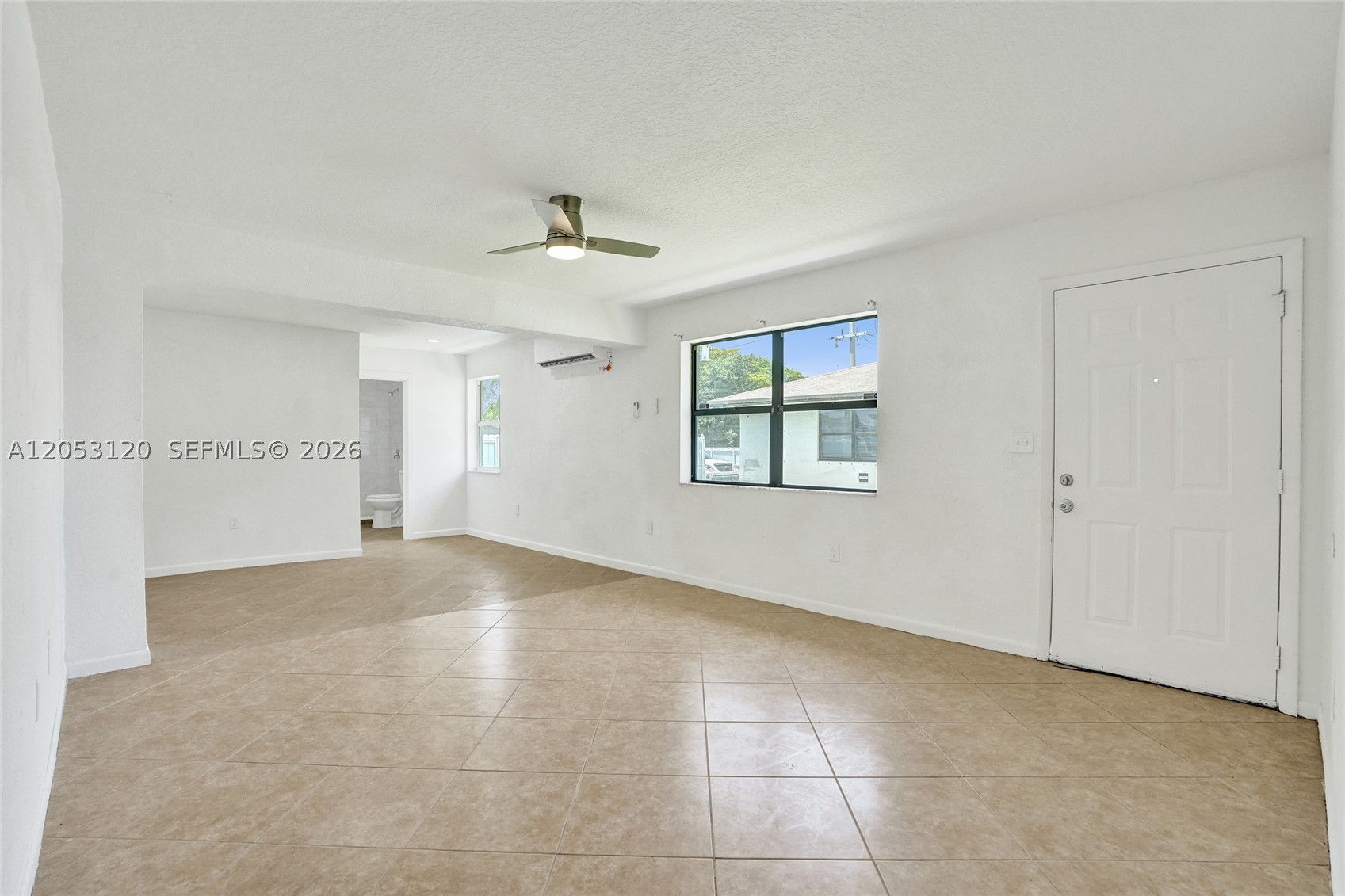 HOLLYWOOD PARK - Residential Lease