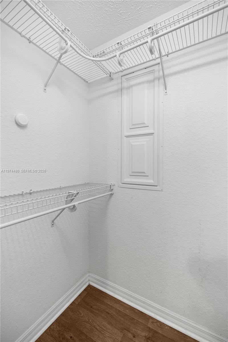 GOLFVIEW ESTATES CONDOMINI - Residential