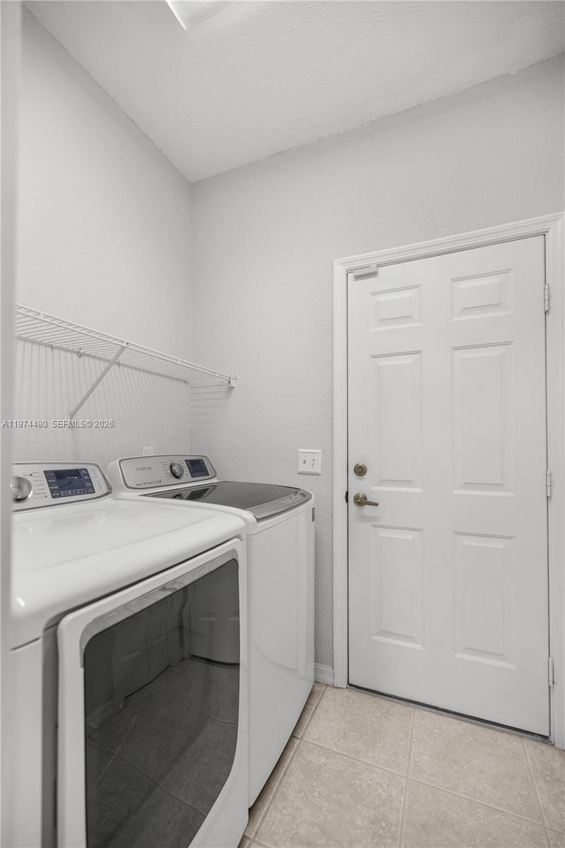 GOLFVIEW ESTATES CONDOMINI - Residential