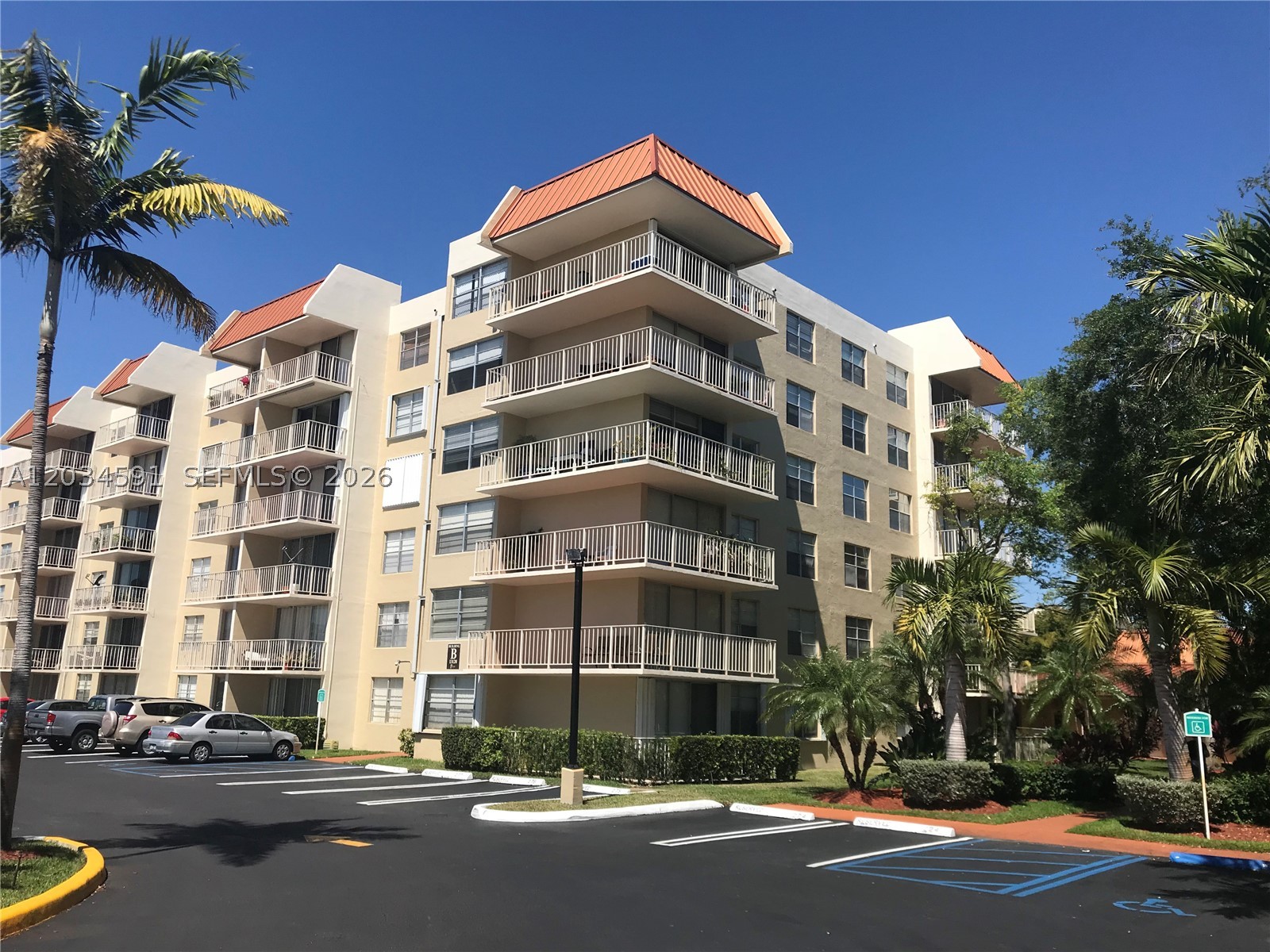 VILLAGE AT THE FALLS COND - Residential
