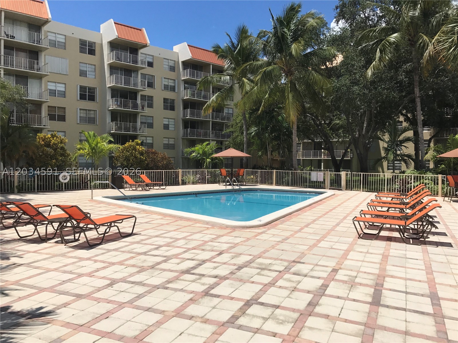 VILLAGE AT THE FALLS COND - Residential