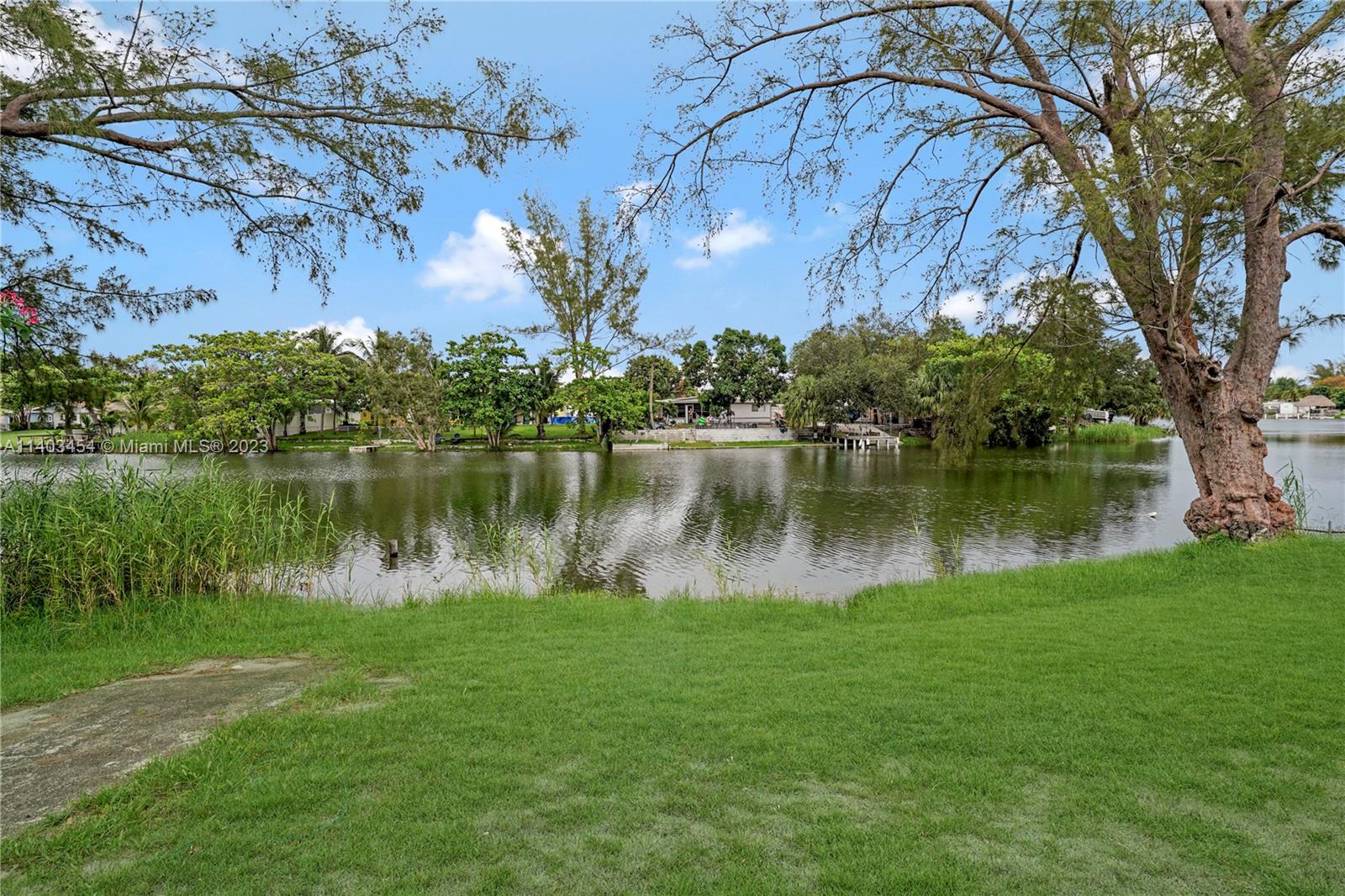 LAKE FOREST SEC 4 - Residential