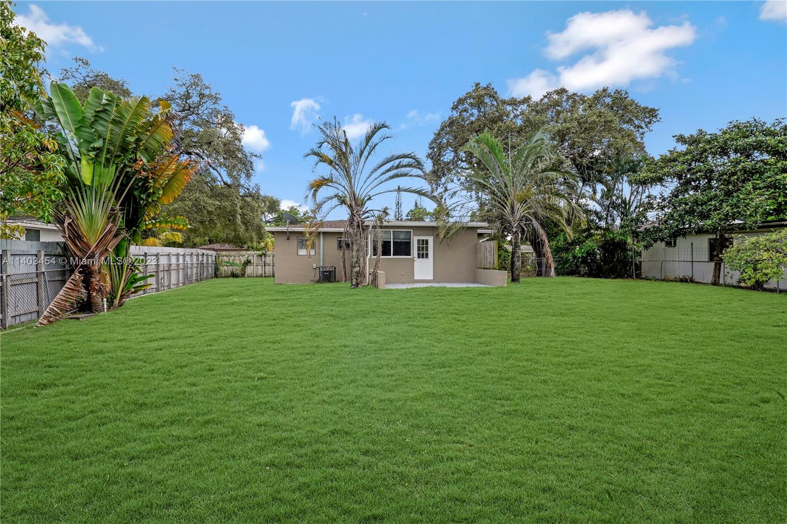 LAKE FOREST SEC 4 - Residential