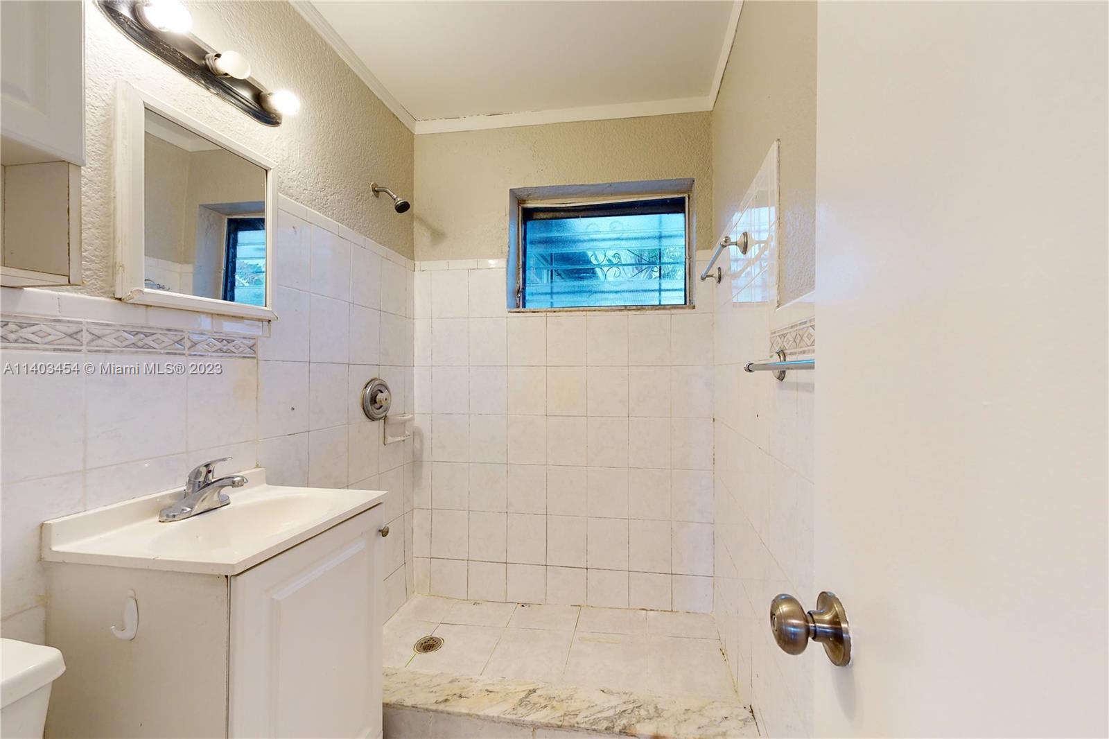 LAKE FOREST SEC 4 - Residential
