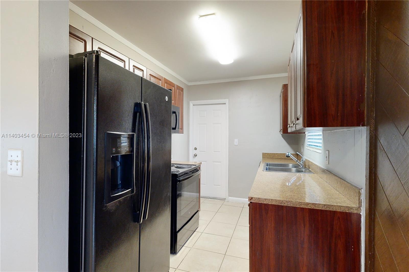 LAKE FOREST SEC 4 - Residential