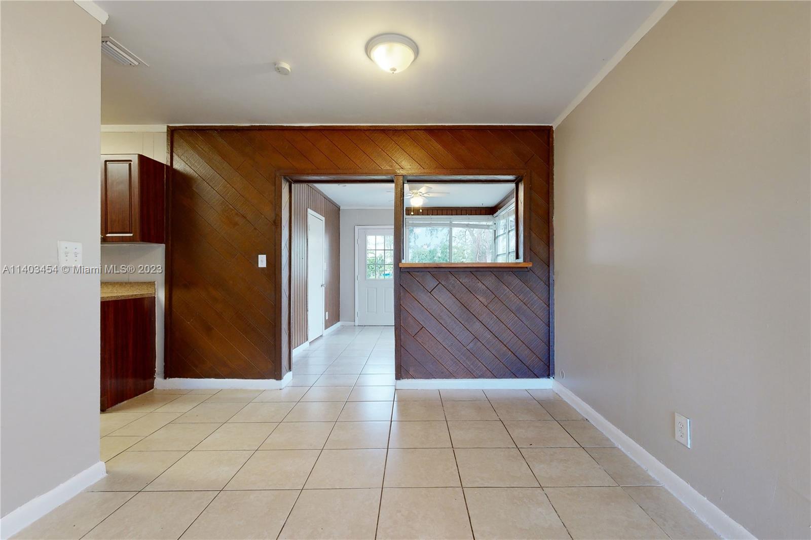 LAKE FOREST SEC 4 - Residential