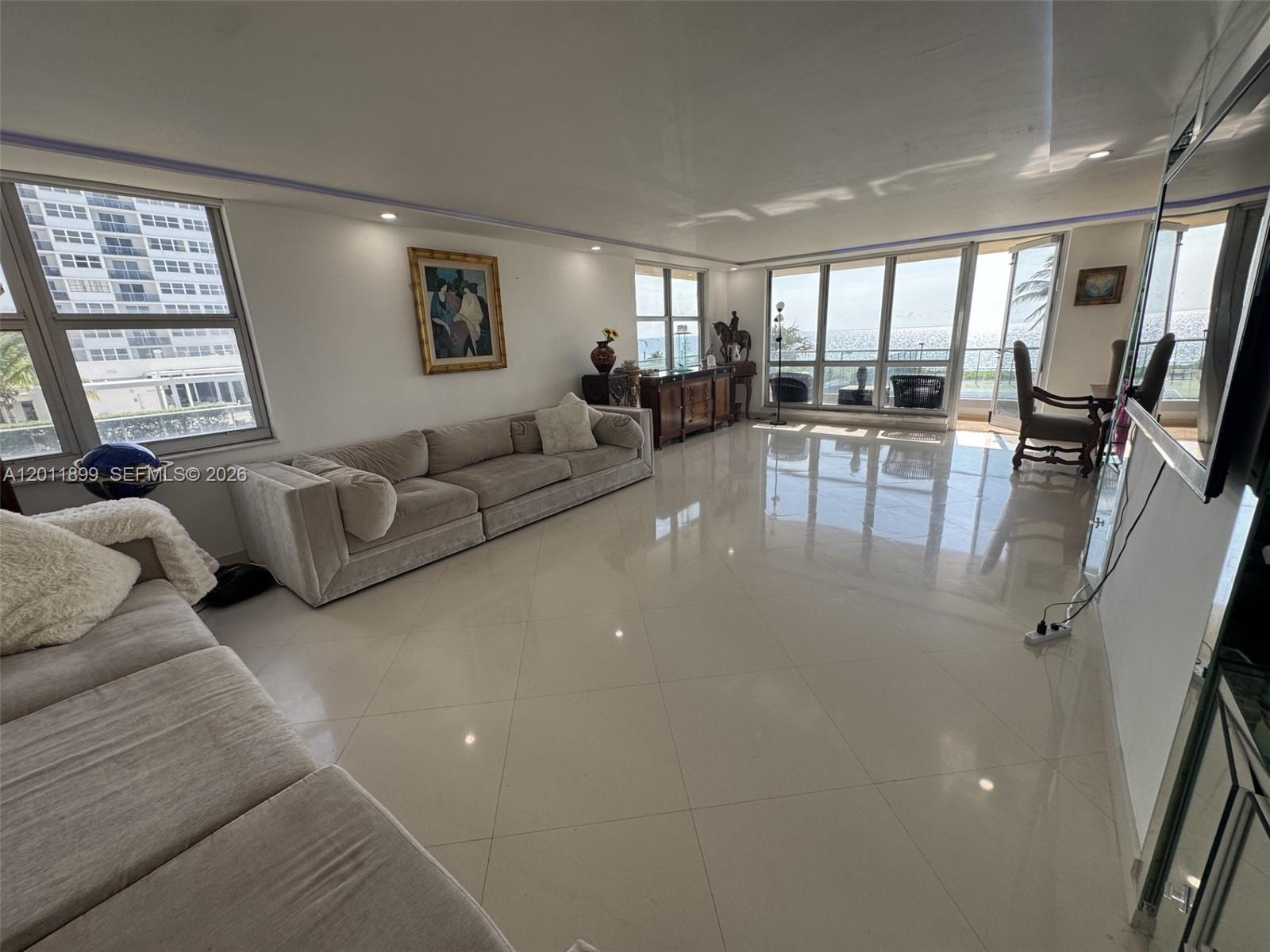 MALAGA TOWERS CONDO - Residential