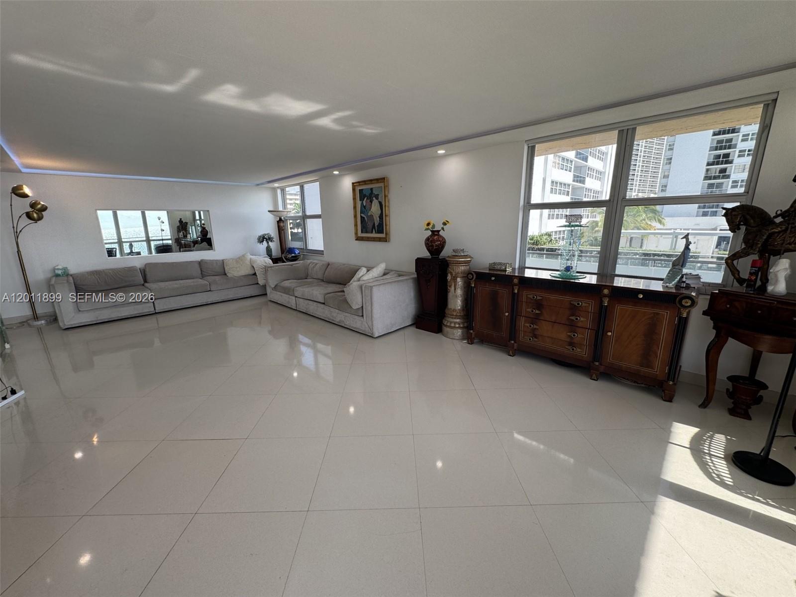 MALAGA TOWERS CONDO - Residential