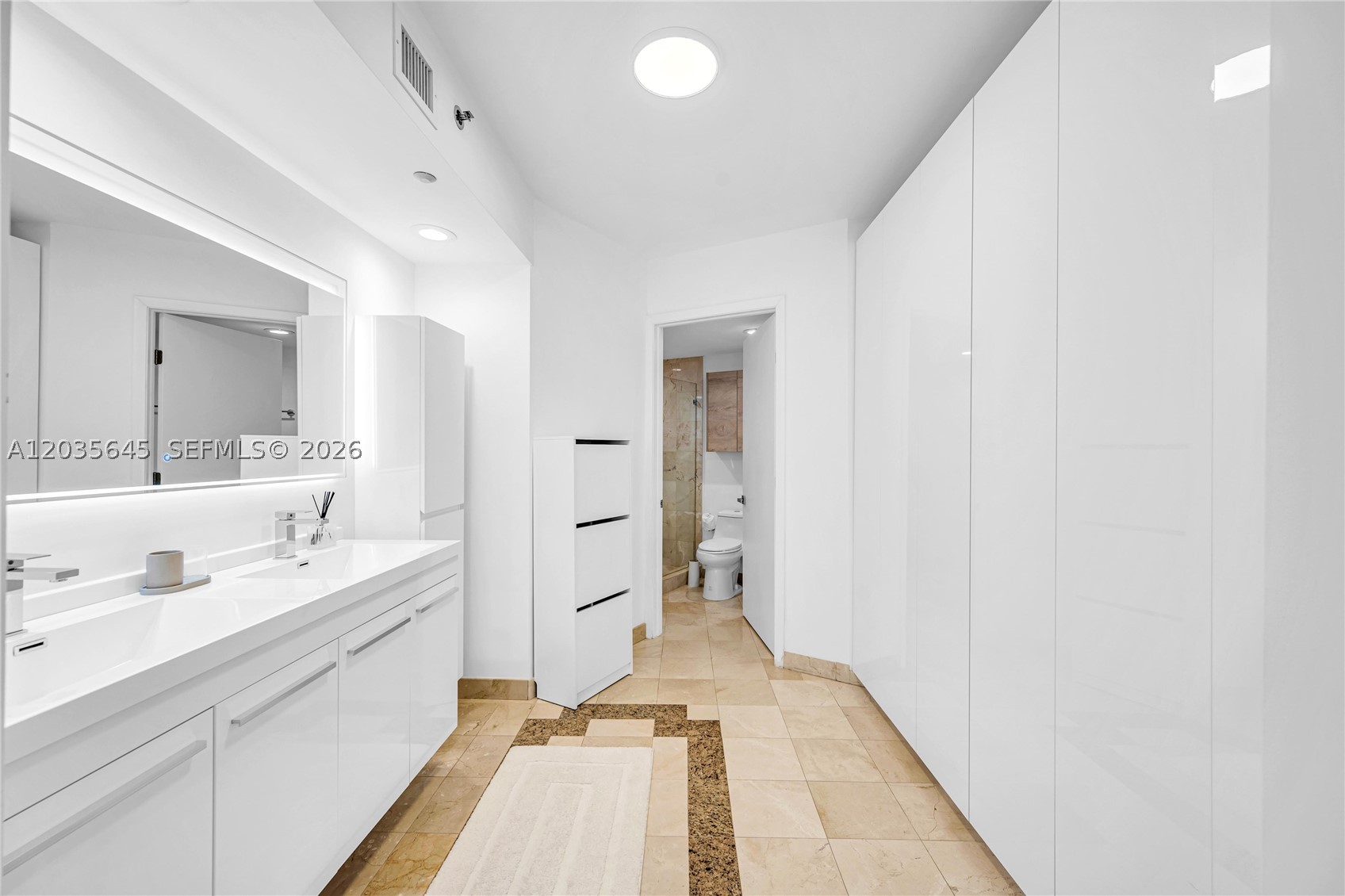 OCEAN ONE CONDO - Residential