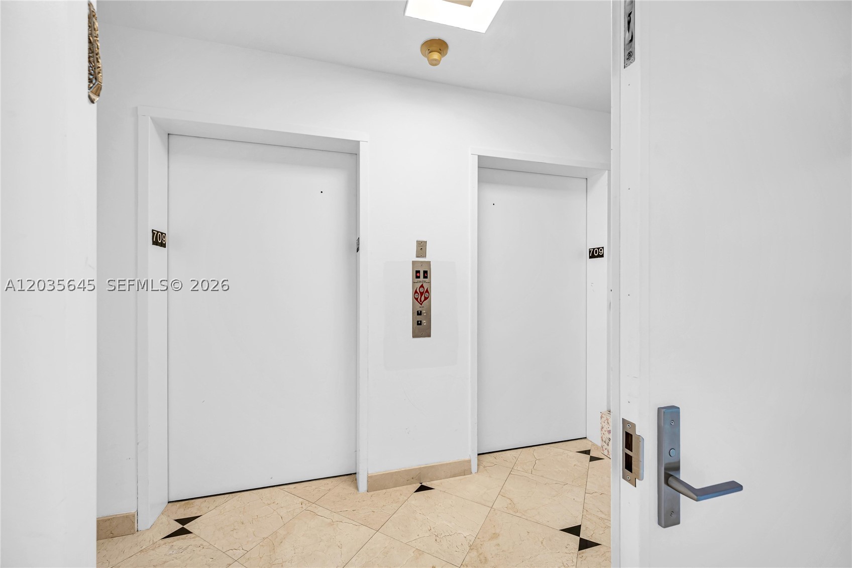 OCEAN ONE CONDO - Residential