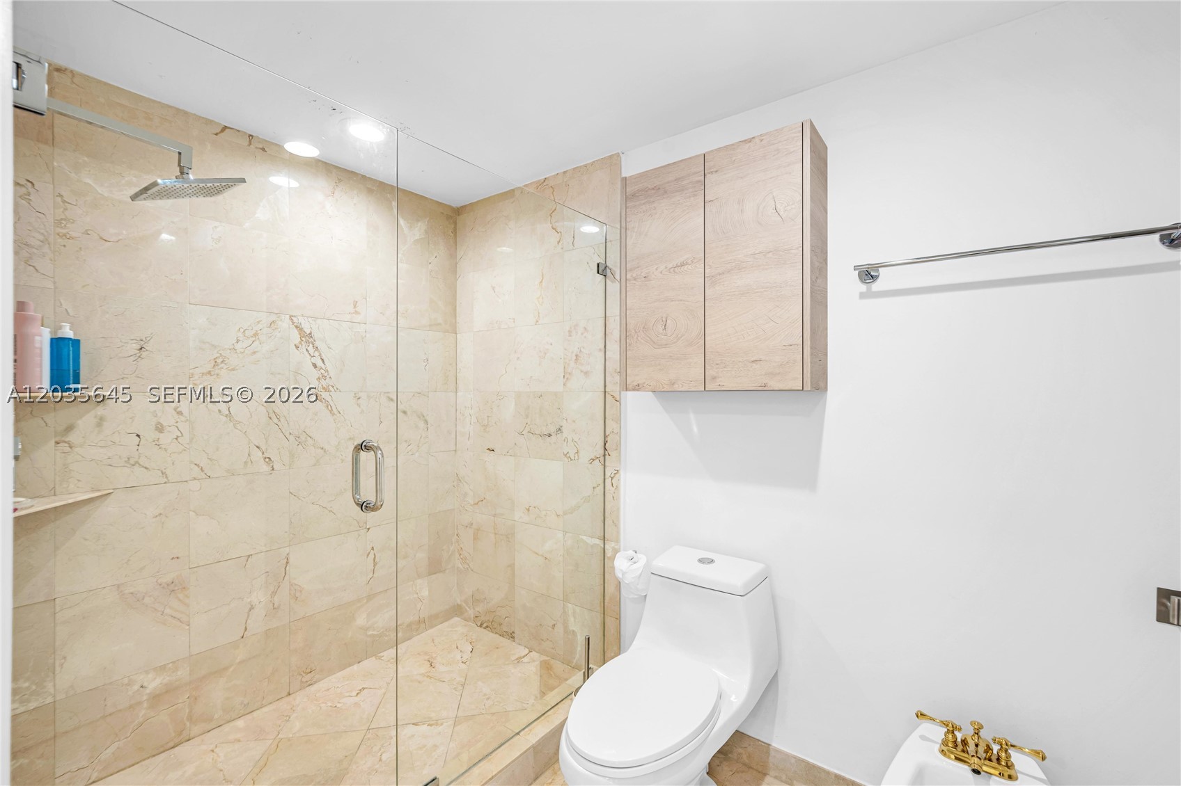 OCEAN ONE CONDO - Residential