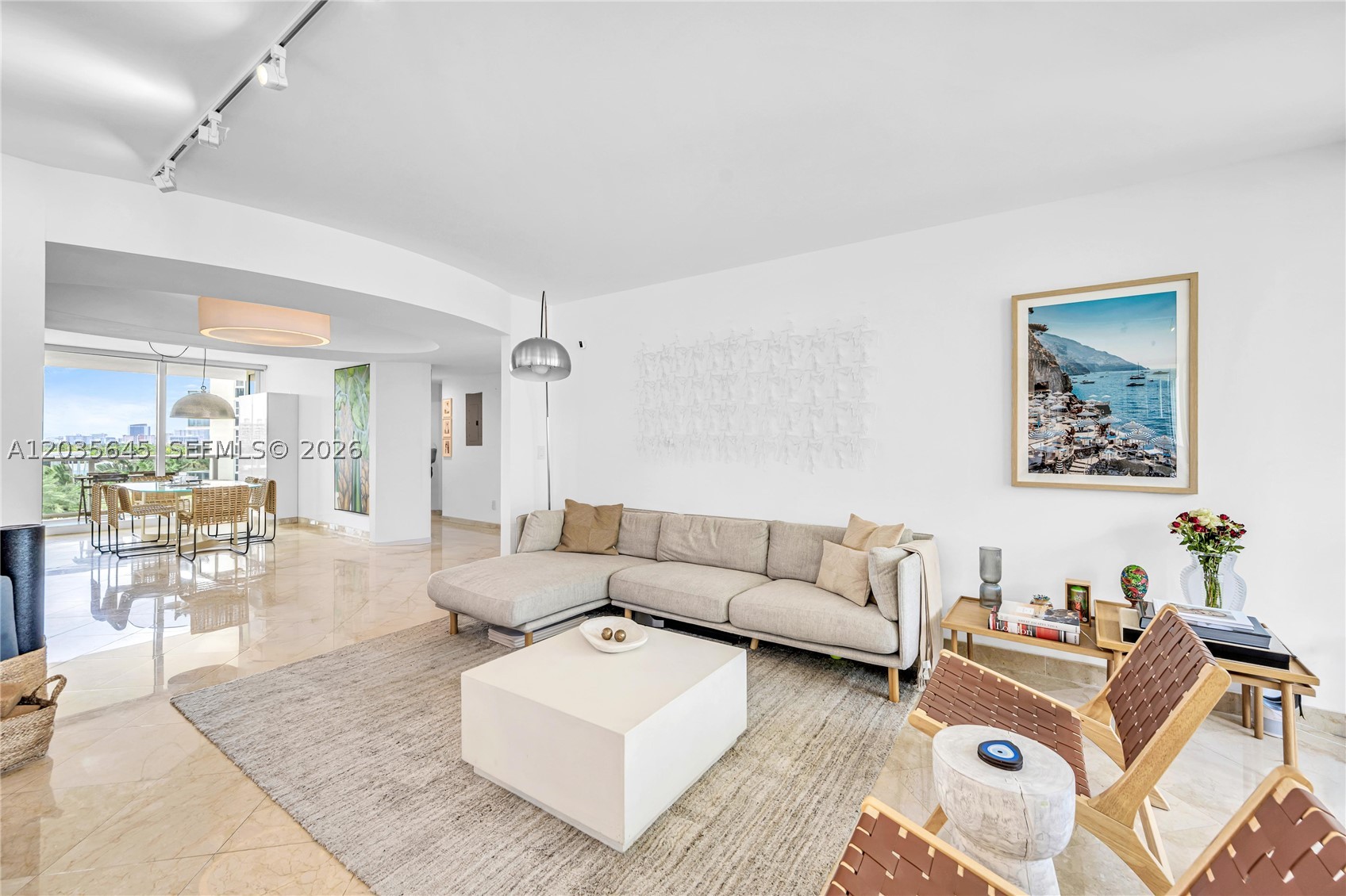 OCEAN ONE CONDO - Residential
