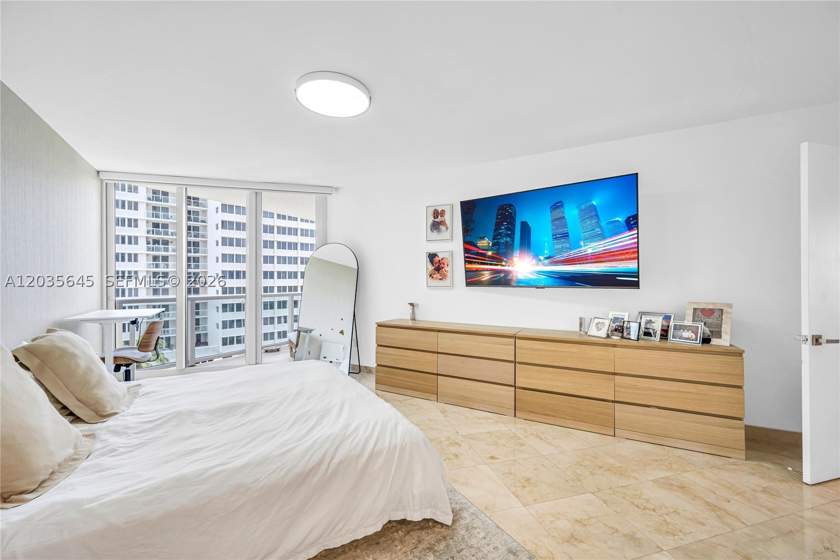 OCEAN ONE CONDO - Residential