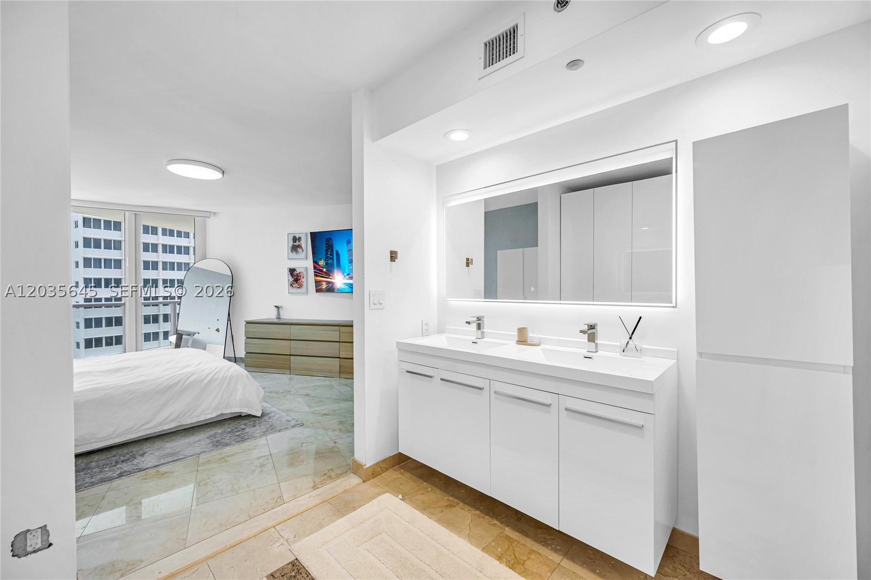 OCEAN ONE CONDO - Residential