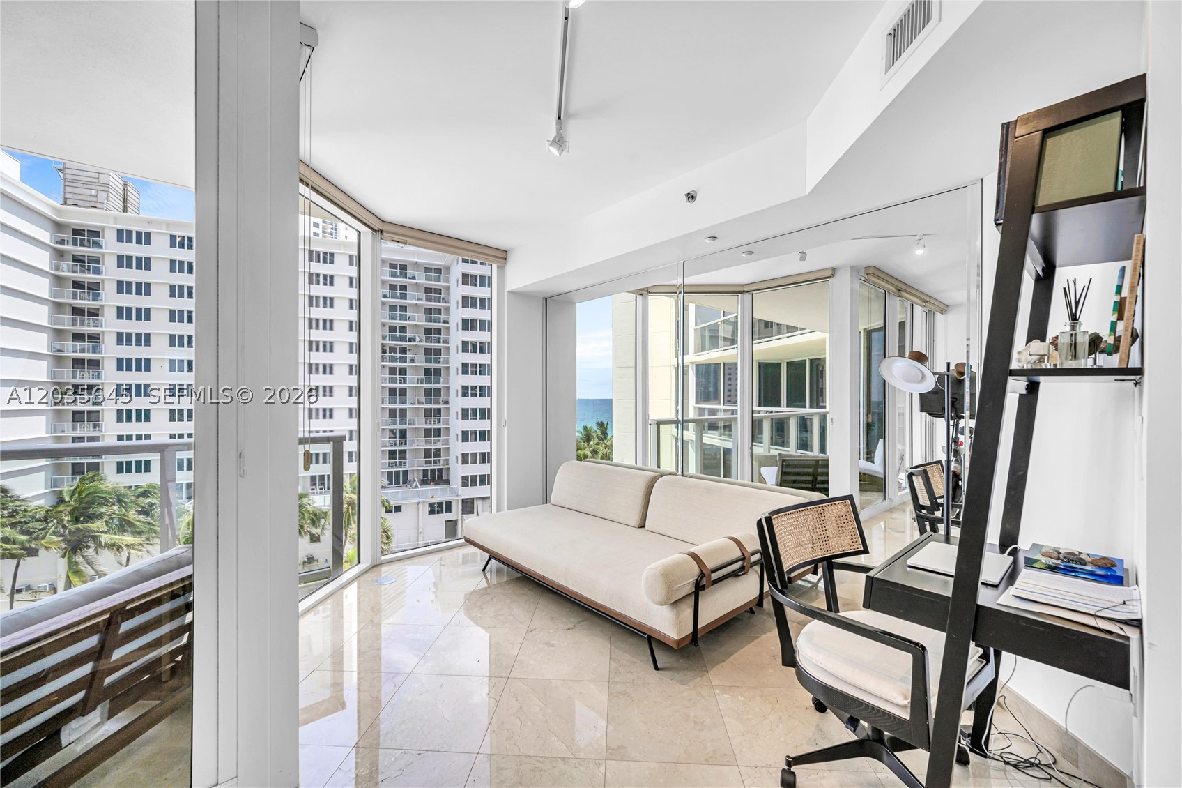 OCEAN ONE CONDO - Residential