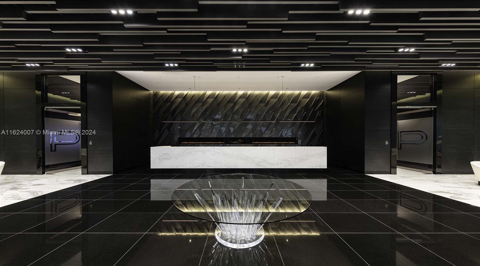 PARAMOUNT MIAMI WORLDCENT - Residential Lease
