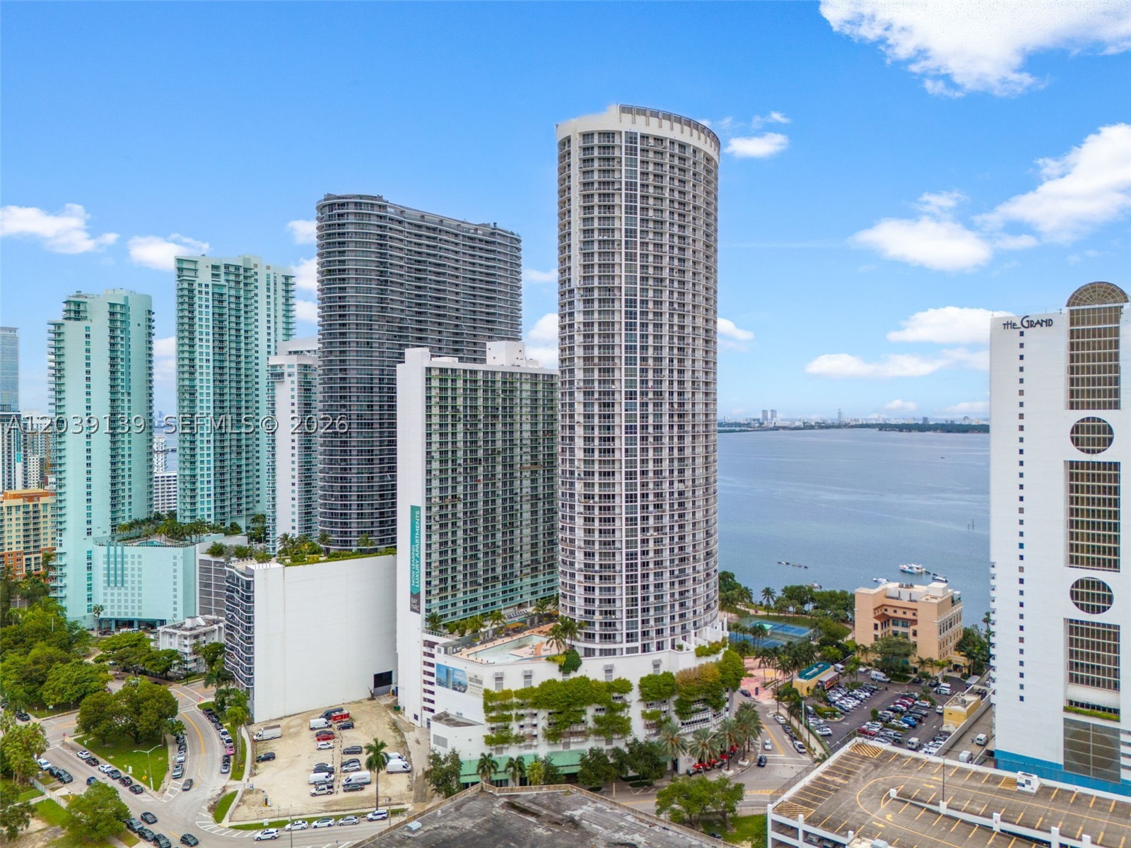 OPERA TOWER CONDO - Residential