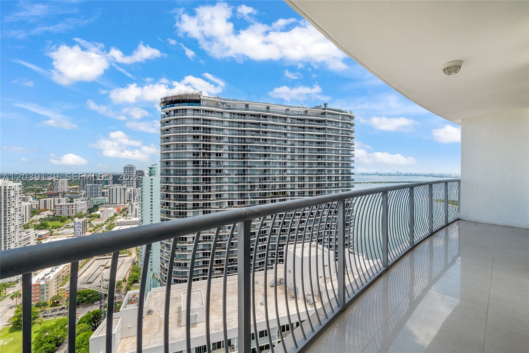 OPERA TOWER CONDO - Residential
